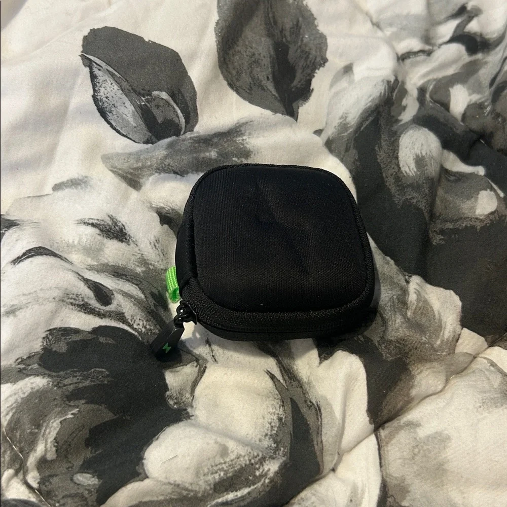 UPRIGHT Slouch No More The‎ Upright Go Posture Corrector
